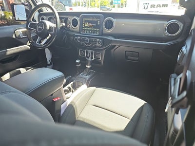 2022 Jeep Wrangler Unlimited Sahara 4x4