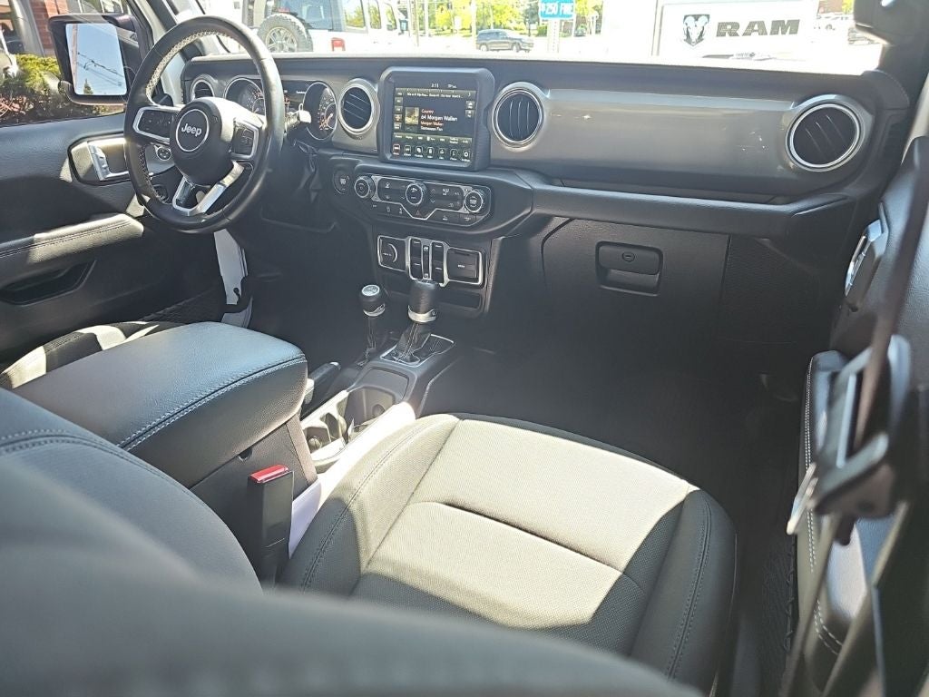 2022 Jeep Wrangler Unlimited Sahara 4x4