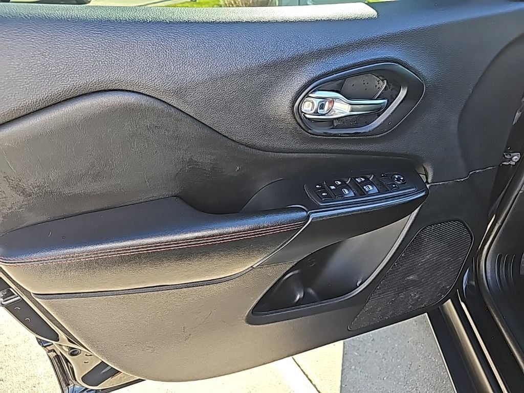 2019 Jeep Cherokee Trailhawk