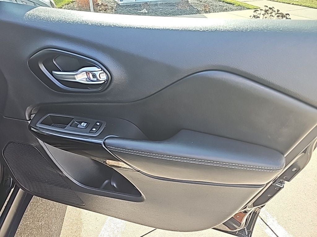 2023 Jeep Cherokee Altitude Lux 4x4