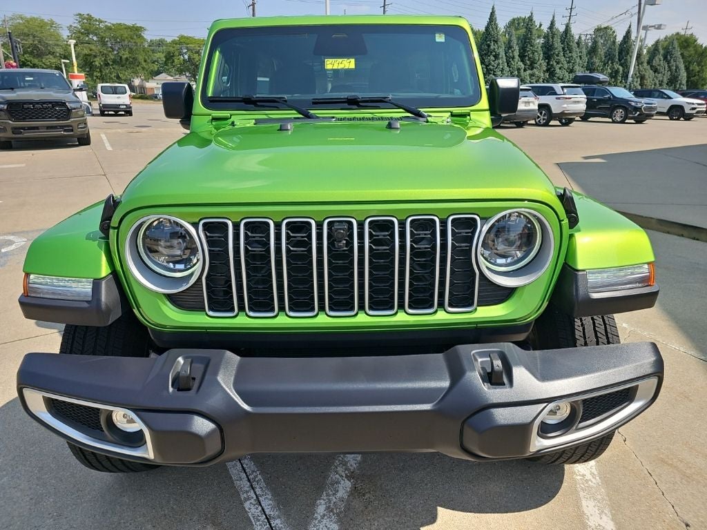 2026 Jeep Wrangler 4-Door Sahara 4x4