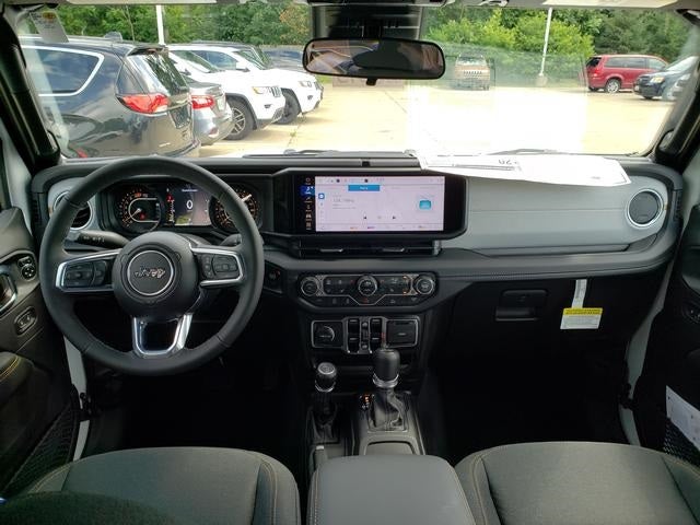 2025 Jeep Wrangler WRANGLER 4-DOOR SAHARA