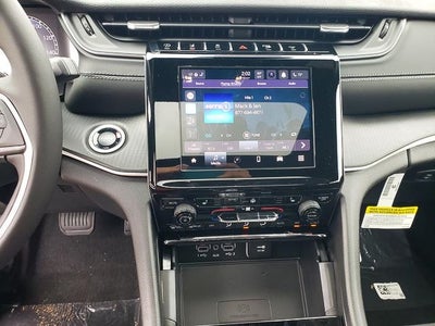 2025 Jeep Grand Cherokee GRAND CHEROKEE LAREDO X 4X4