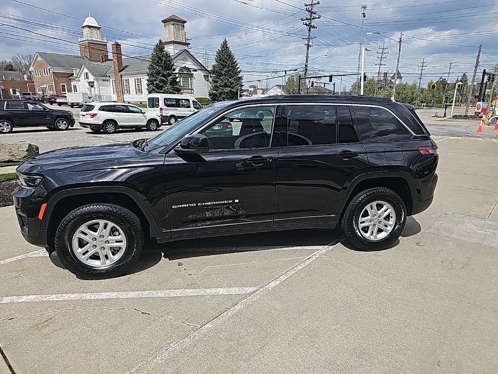 2025 Jeep Grand Cherokee Laredo