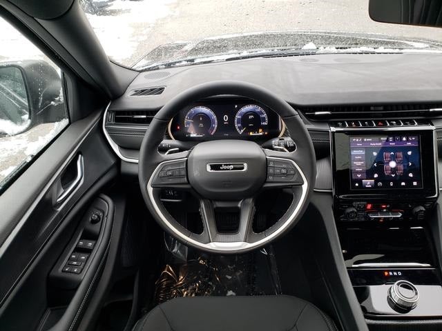 2025 Jeep Grand Cherokee GRAND CHEROKEE LAREDO X 4X4