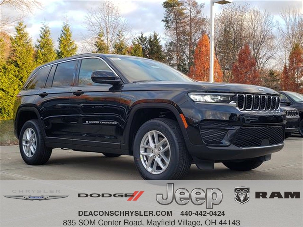 2025 Jeep Grand Cherokee GRAND CHEROKEE LAREDO X 4X4