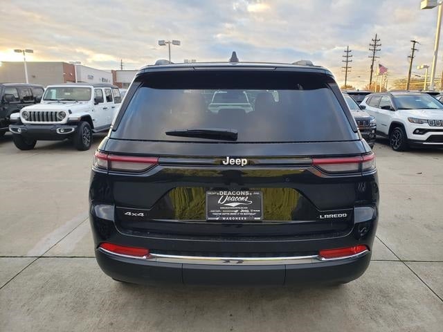 2025 Jeep Grand Cherokee GRAND CHEROKEE LAREDO X 4X4