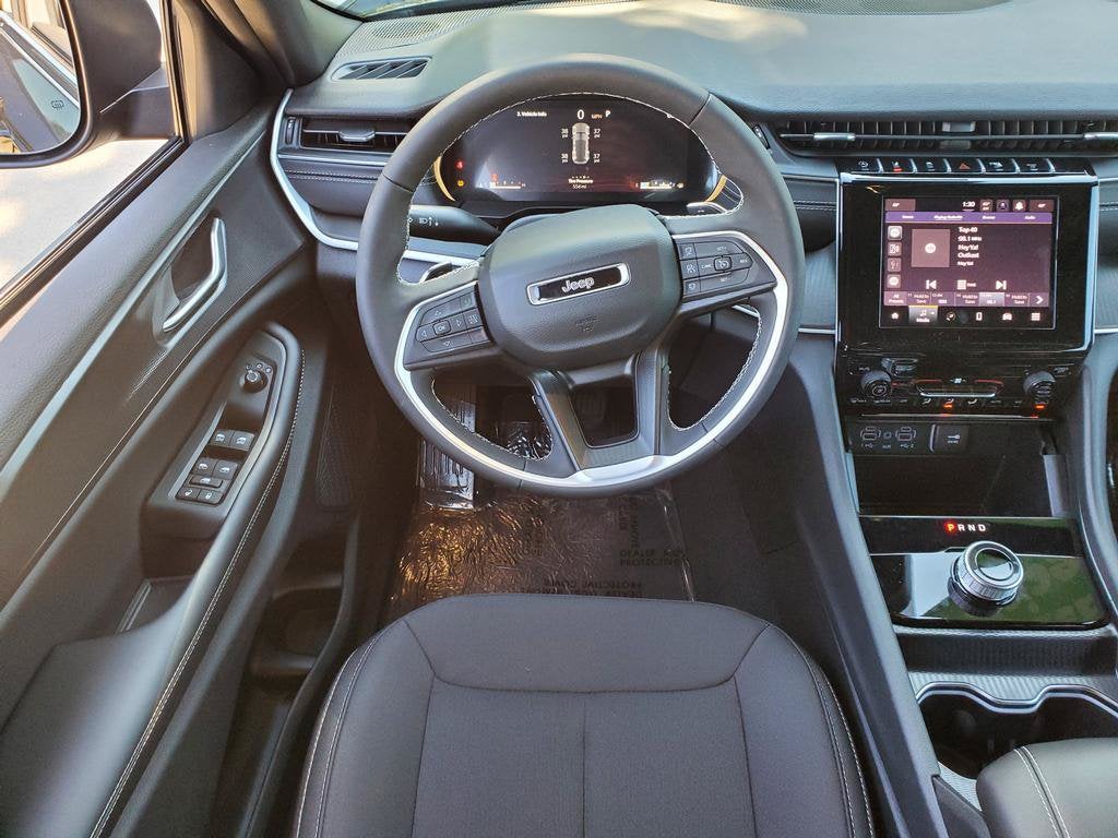 2026 Jeep Grand Cherokee GRAND CHEROKEE LAREDO 4X4