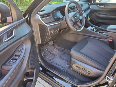2026 Jeep Grand Cherokee GRAND CHEROKEE LAREDO 4X4