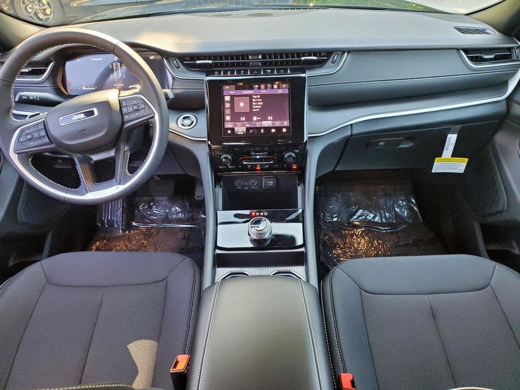 2026 Jeep Grand Cherokee GRAND CHEROKEE LAREDO 4X4