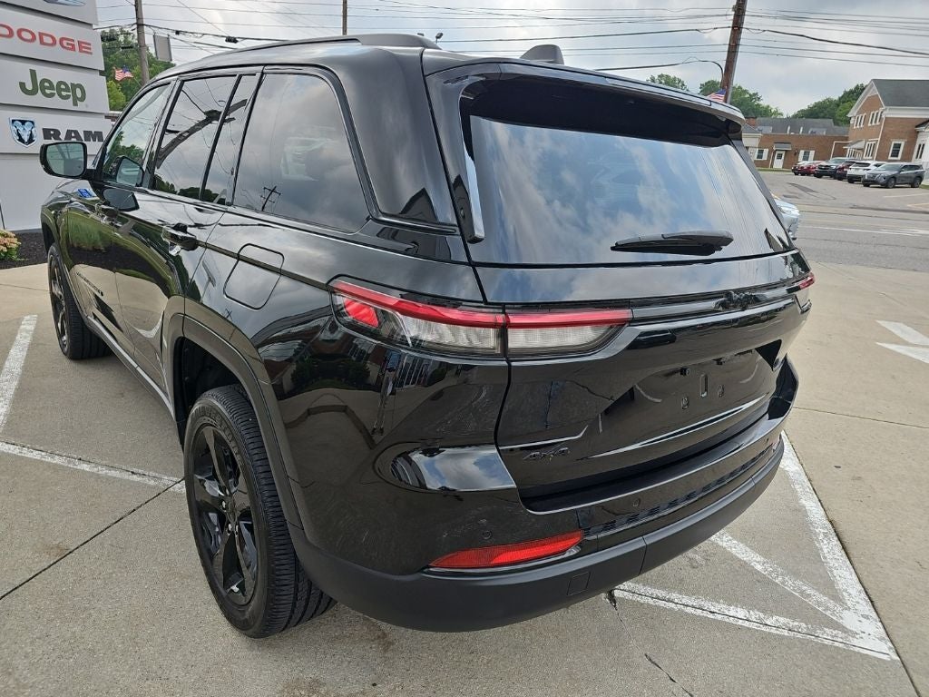 2025 Jeep Grand Cherokee Altitude X 4x4