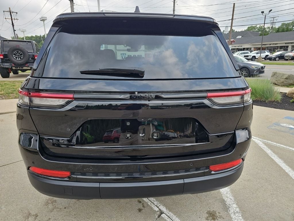 2025 Jeep Grand Cherokee Altitude X 4x4