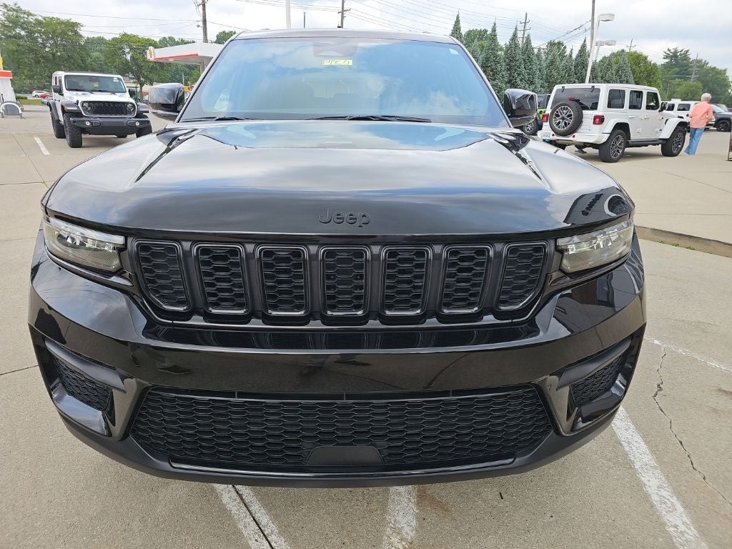 2025 Jeep Grand Cherokee Altitude X 4x4