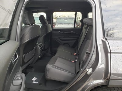 2025 Jeep Grand Cherokee GRAND CHEROKEE LAREDO X 4X4