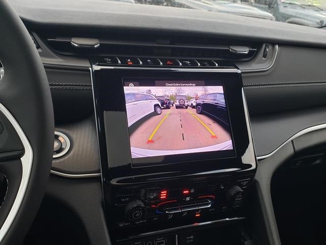 2025 Jeep Grand Cherokee GRAND CHEROKEE LAREDO X 4X4