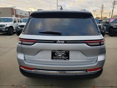 2025 Jeep Grand Cherokee GRAND CHEROKEE LAREDO X 4X4