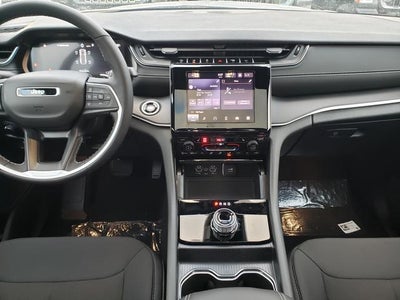 2025 Jeep Grand Cherokee GRAND CHEROKEE LAREDO X 4X4