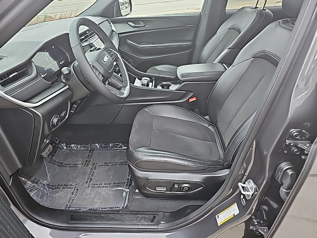 2025 Jeep Grand Cherokee Altitude X 4x4