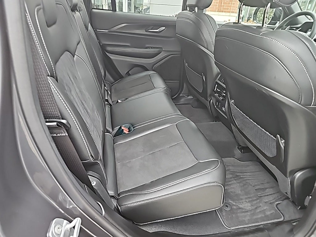 2025 Jeep Grand Cherokee Altitude X 4x4