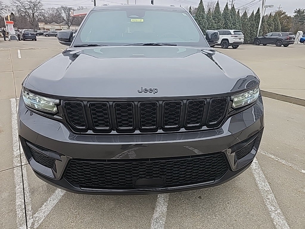 2025 Jeep Grand Cherokee Altitude X 4x4