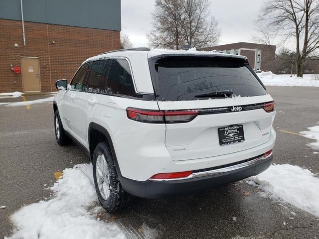 2025 Jeep Grand Cherokee GRAND CHEROKEE LAREDO X 4X4