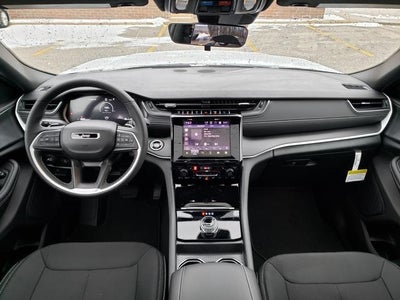 2025 Jeep Grand Cherokee GRAND CHEROKEE LAREDO X 4X4