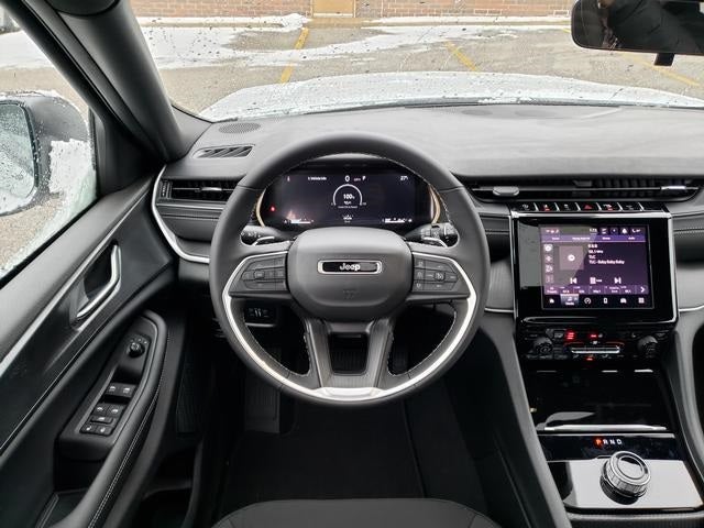 2025 Jeep Grand Cherokee GRAND CHEROKEE LAREDO X 4X4