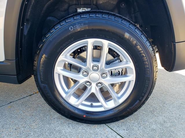 2025 Jeep Grand Cherokee GRAND CHEROKEE LAREDO X 4X4