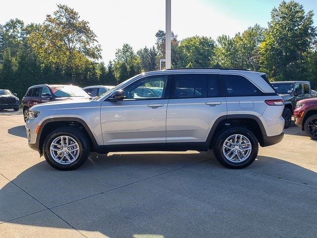 2025 Jeep Grand Cherokee GRAND CHEROKEE LAREDO X 4X4