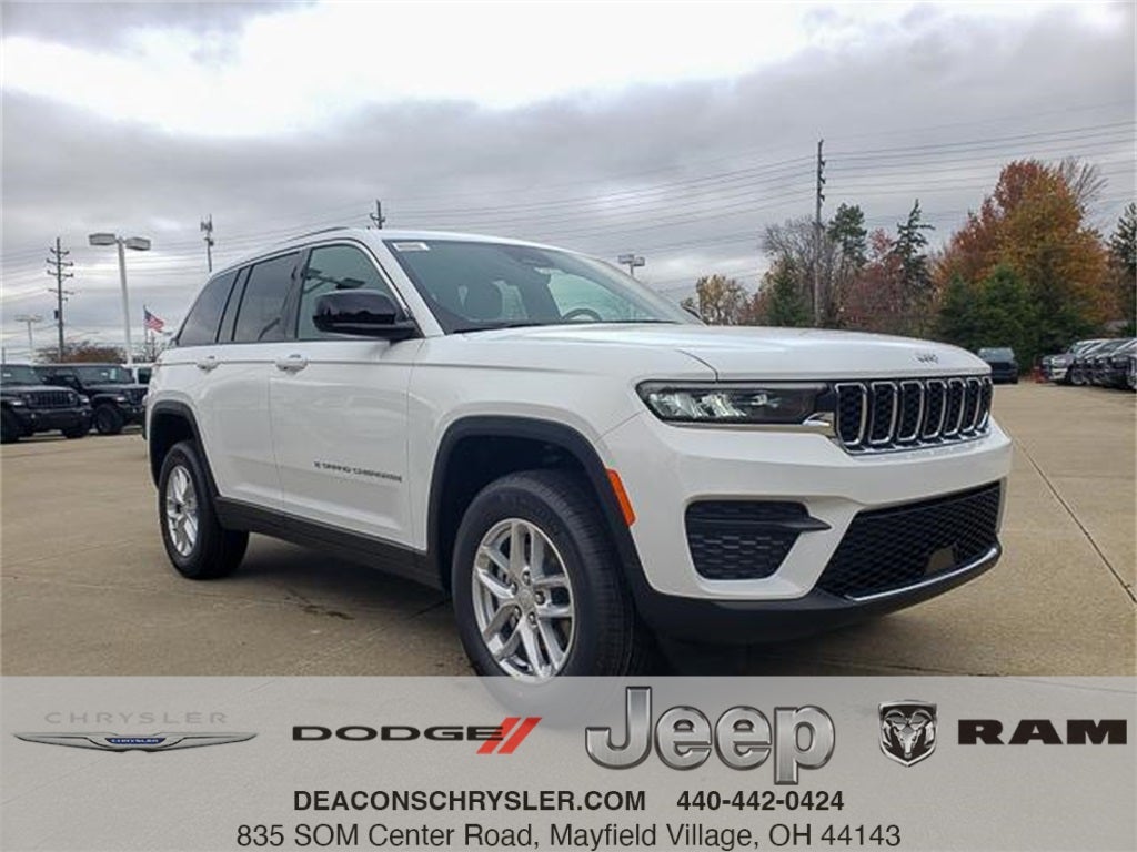 2025 Jeep Grand Cherokee GRAND CHEROKEE LAREDO X 4X4