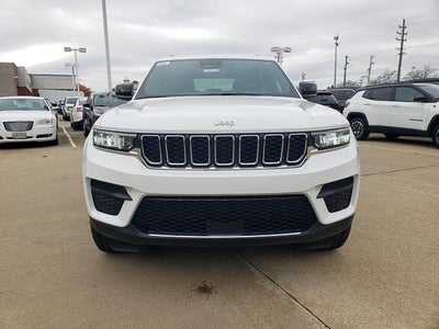 2025 Jeep Grand Cherokee GRAND CHEROKEE LAREDO X 4X4