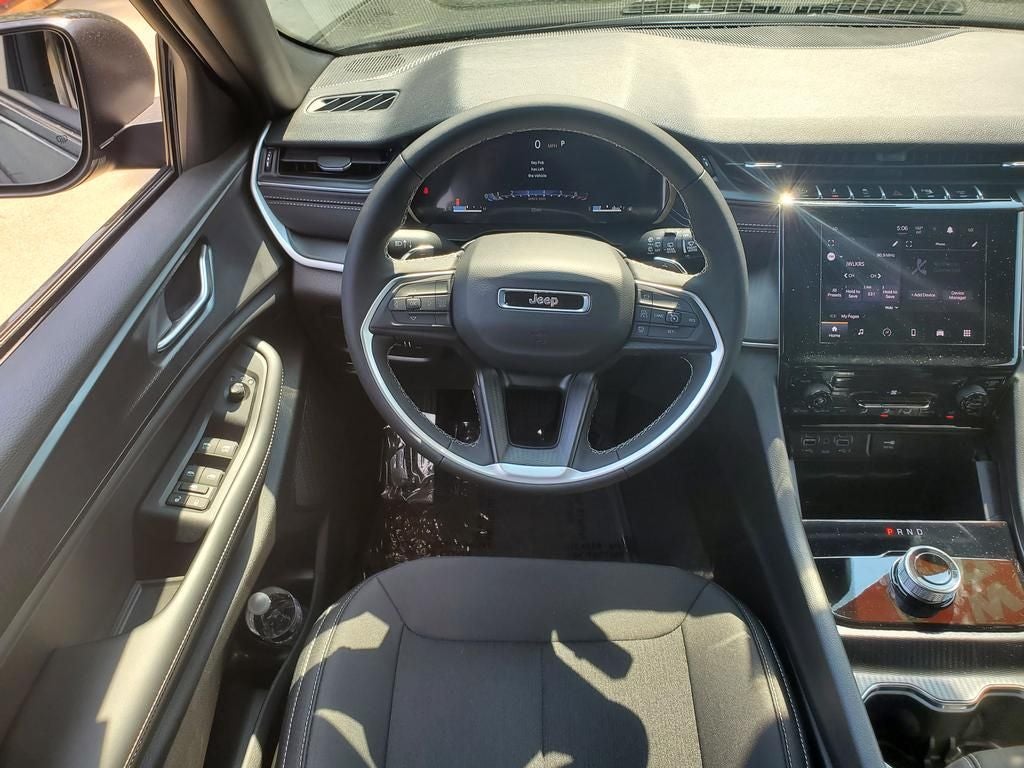 2026 Jeep Grand Cherokee GRAND CHEROKEE LAREDO 4X4