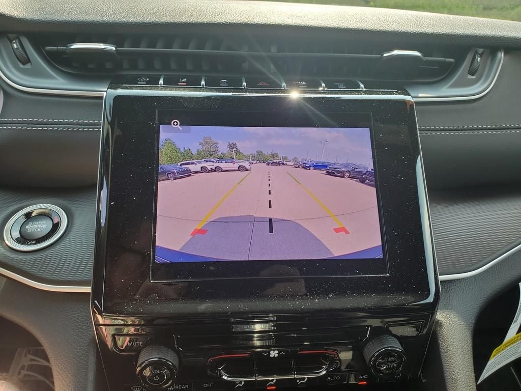 2026 Jeep Grand Cherokee GRAND CHEROKEE LAREDO 4X4