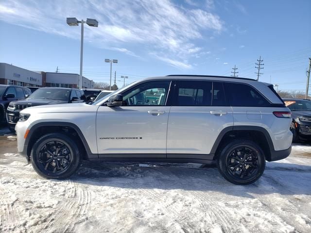 2026 Jeep Grand Cherokee GRAND CHEROKEE LAREDO ALTITUDE 4X4