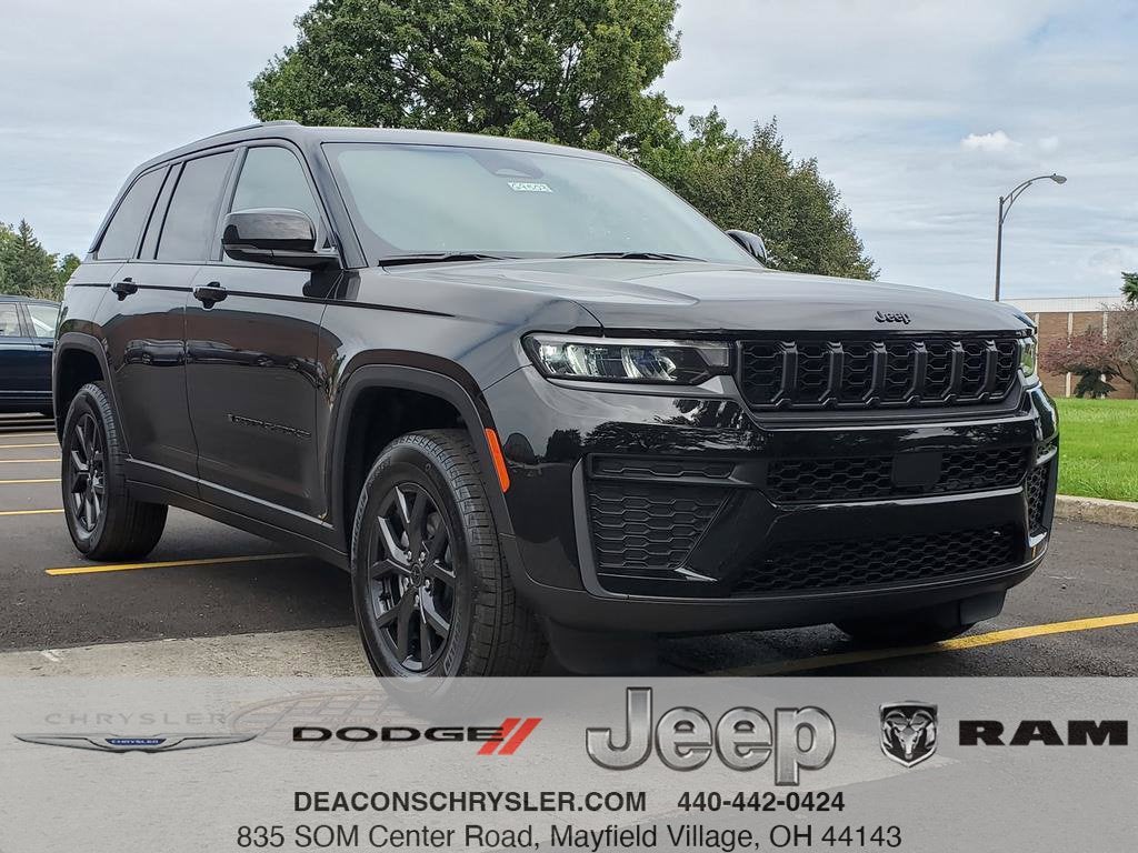2027 Jeep Grand Cherokee GRAND CHEROKEE LAREDO ALTITUDE 4X4