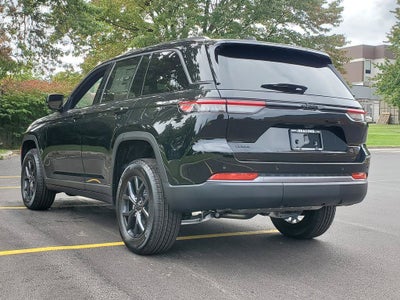 2027 Jeep Grand Cherokee GRAND CHEROKEE LAREDO ALTITUDE 4X4
