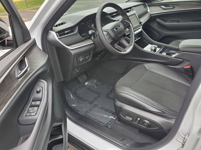 2027 Jeep Grand Cherokee GRAND CHEROKEE LAREDO ALTITUDE 4X4