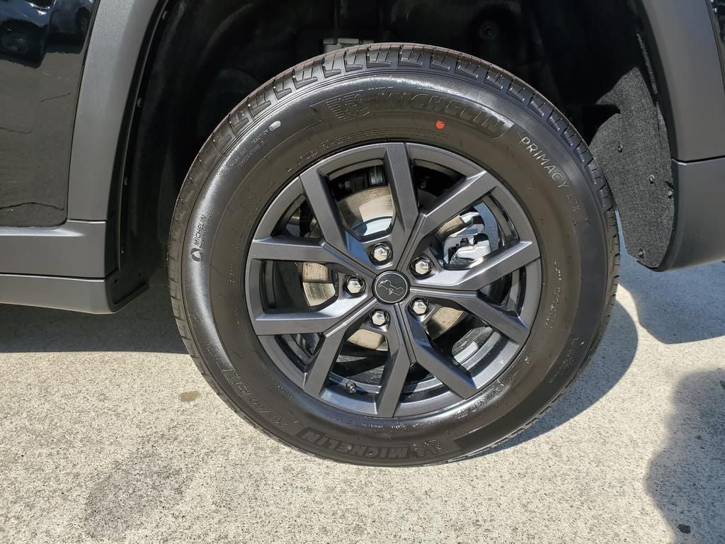 2027 Jeep Grand Cherokee GRAND CHEROKEE LAREDO ALTITUDE 4X4