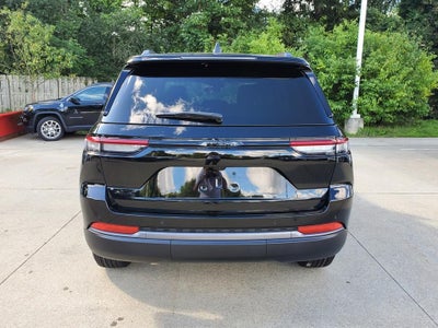 2027 Jeep Grand Cherokee GRAND CHEROKEE LAREDO ALTITUDE 4X4