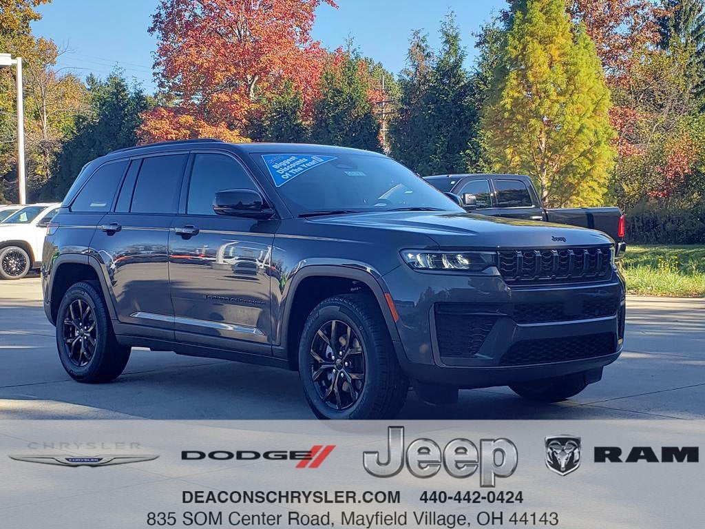 2026 Jeep Grand Cherokee GRAND CHEROKEE LAREDO ALTITUDE 4X4