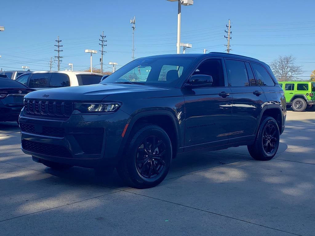 2026 Jeep Grand Cherokee GRAND CHEROKEE LAREDO ALTITUDE 4X4