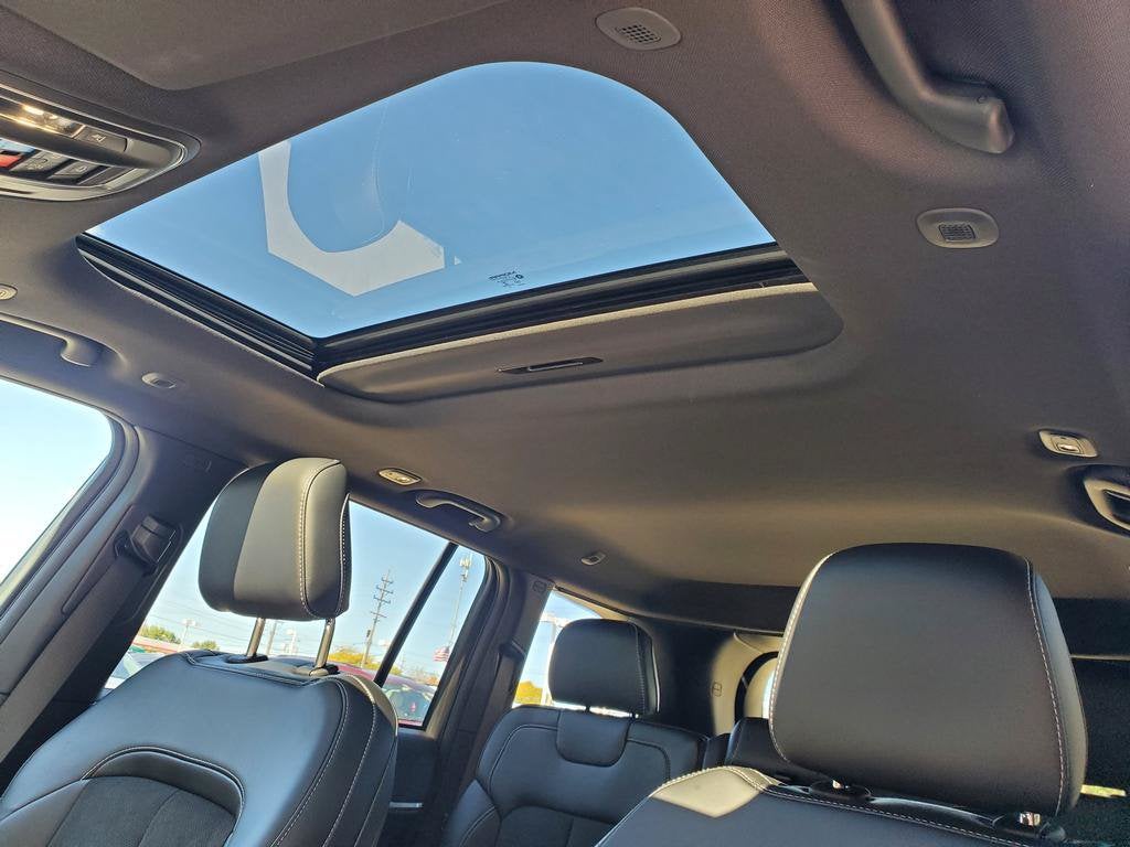 2027 Jeep Grand Cherokee GRAND CHEROKEE LAREDO ALTITUDE 4X4