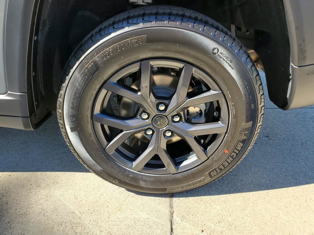 2027 Jeep Grand Cherokee GRAND CHEROKEE LAREDO ALTITUDE 4X4