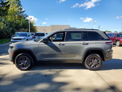 2027 Jeep Grand Cherokee GRAND CHEROKEE LAREDO ALTITUDE 4X4