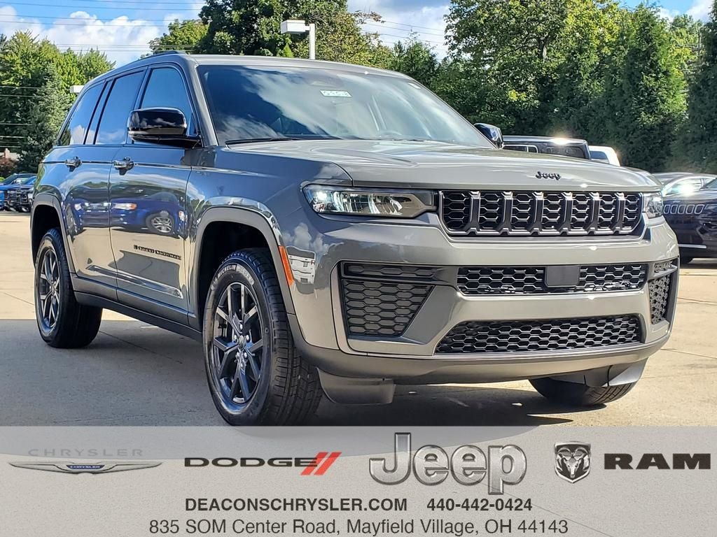 2027 Jeep Grand Cherokee GRAND CHEROKEE LAREDO ALTITUDE 4X4