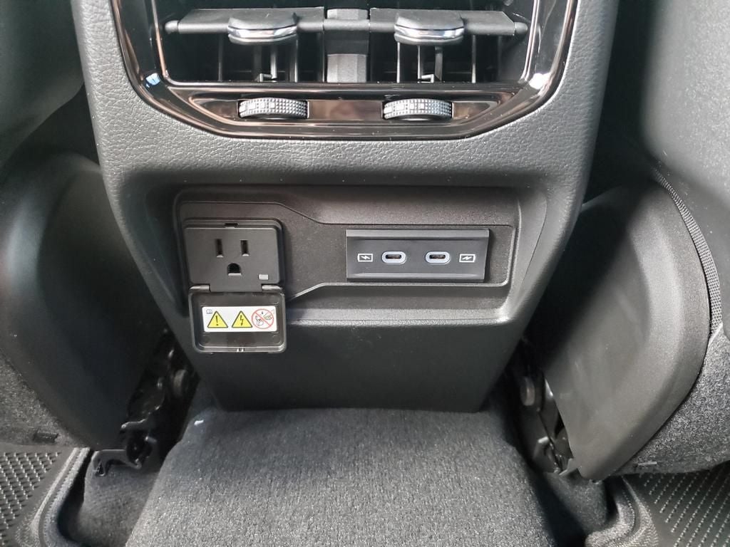 2027 Jeep Grand Cherokee GRAND CHEROKEE LAREDO ALTITUDE 4X4