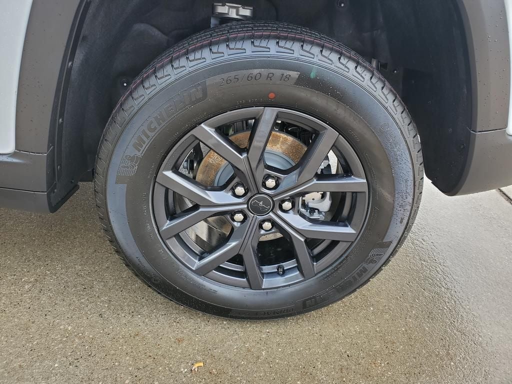 2027 Jeep Grand Cherokee GRAND CHEROKEE LAREDO ALTITUDE 4X4