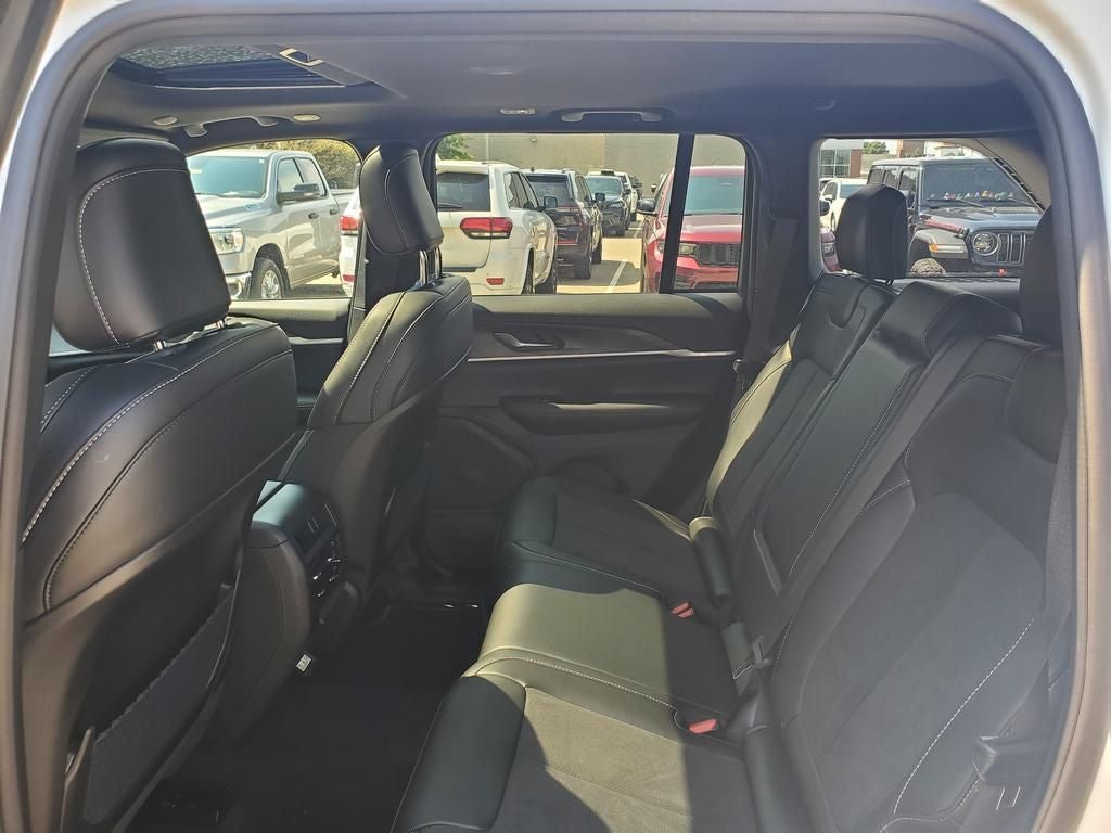 2026 Jeep Grand Cherokee GRAND CHEROKEE LAREDO ALTITUDE 4X4