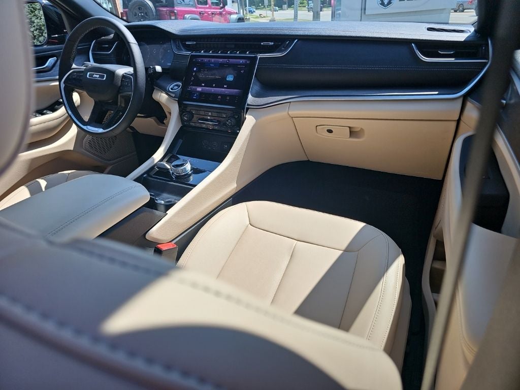 2025 Jeep Grand Cherokee Limited 4x4