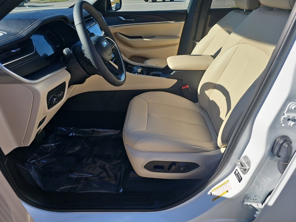 2025 Jeep Grand Cherokee Limited 4x4